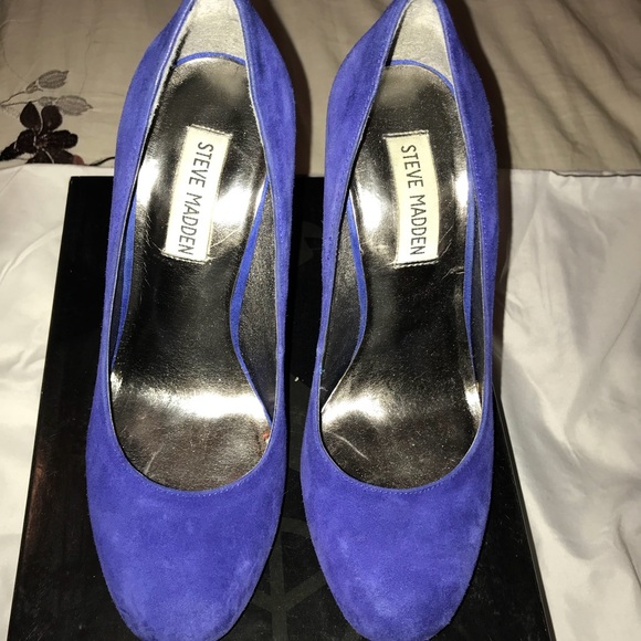 Suede Steve Madden Pumps - Picture 2 of 4